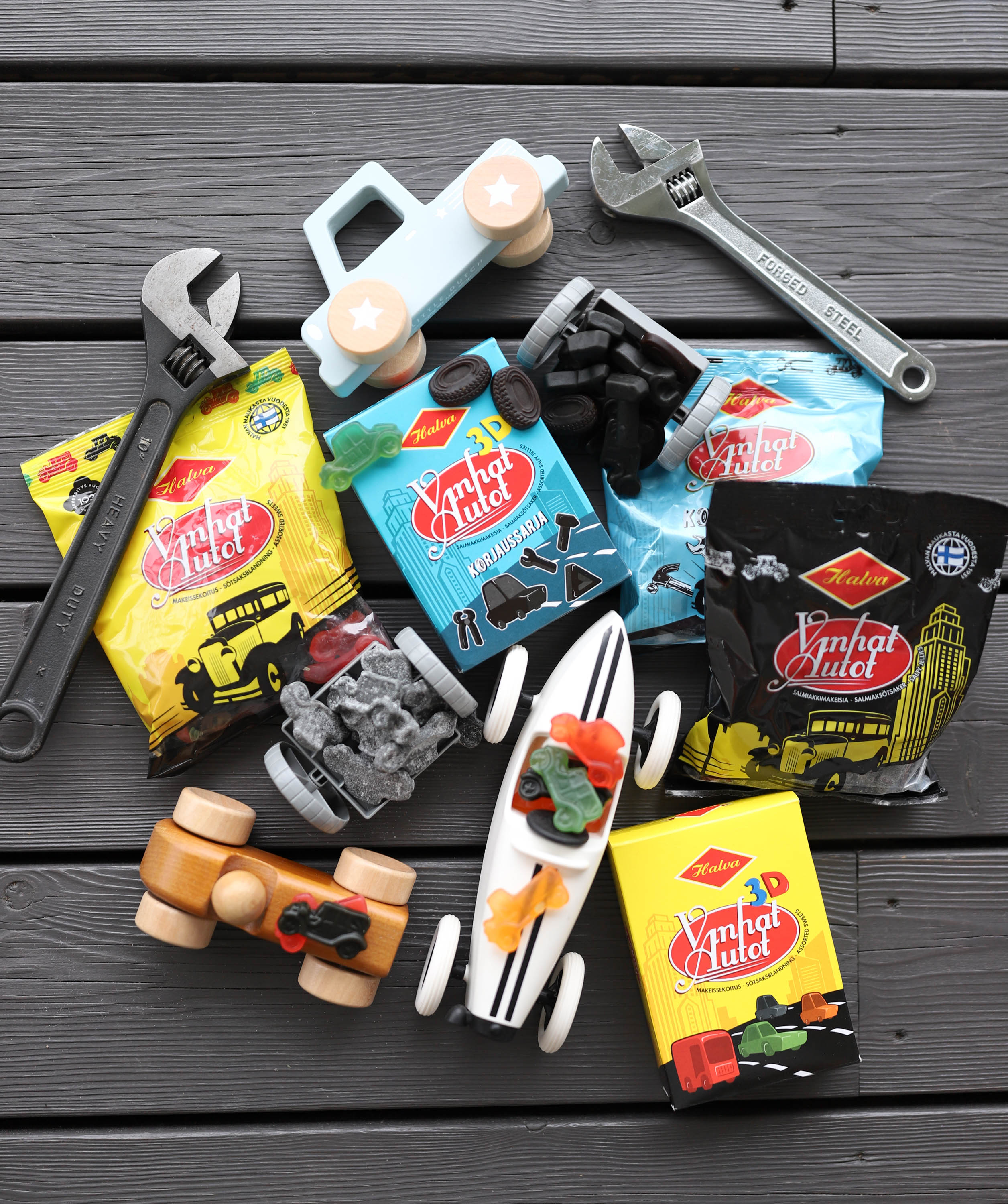 Haemme talouspäällikköä